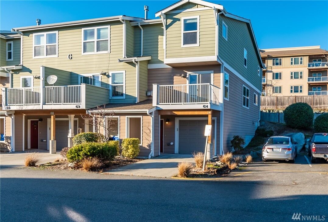 Property Photo:  1890 SW Scenic Heights St G-4  WA 98277 