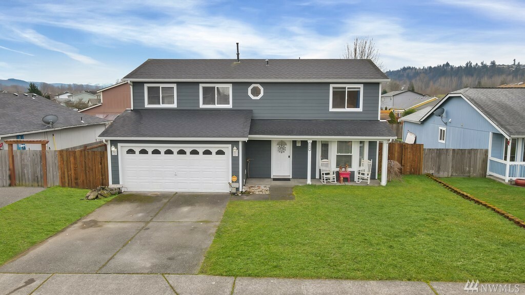 Property Photo:  504 Williams Blvd NW  WA 98360 