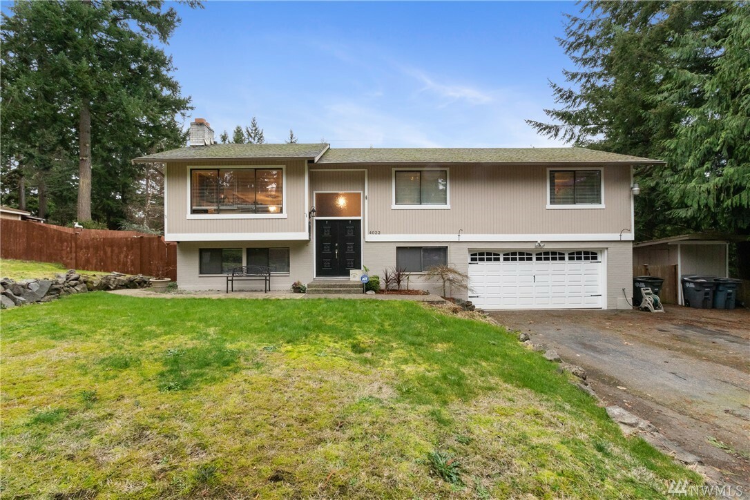 Property Photo:  4022 56th St Ct NW  WA 98335 