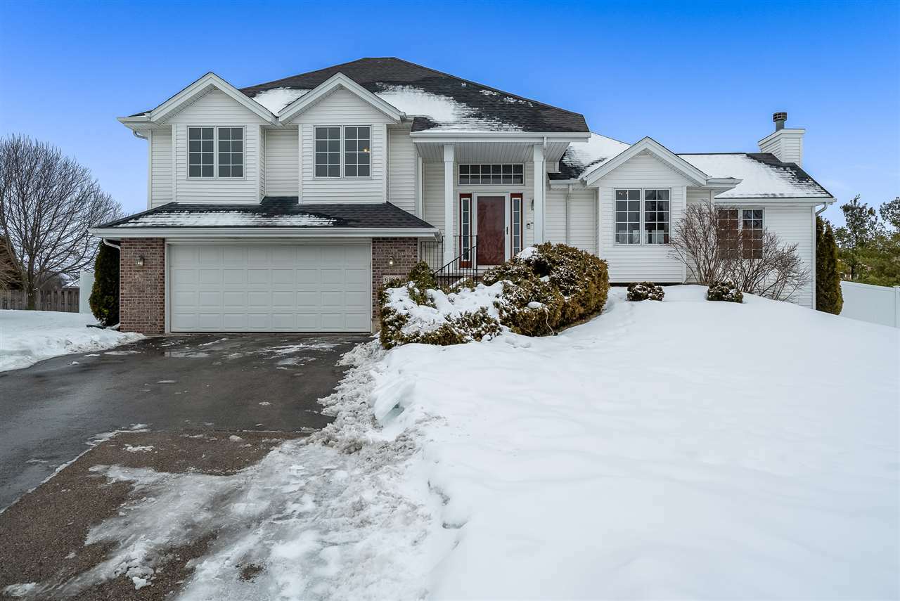 Property Photo:  6980 Hedge Cliff Court  IL 61114 