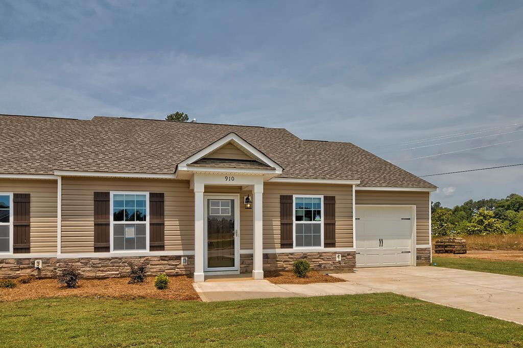Property Photo: 969 Madrid Court SC 29803