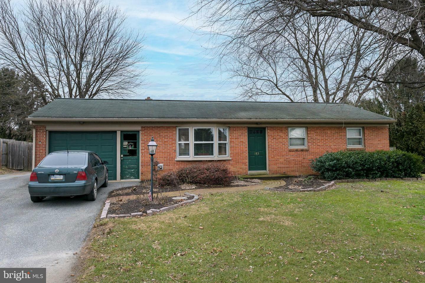 Property Photo: 183 Eastbrook Road PA 17576