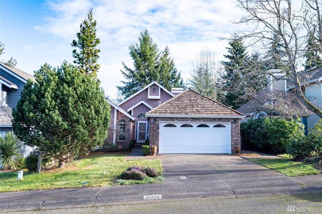 Property Photo:  31414 47th Place SW  WA 98023 