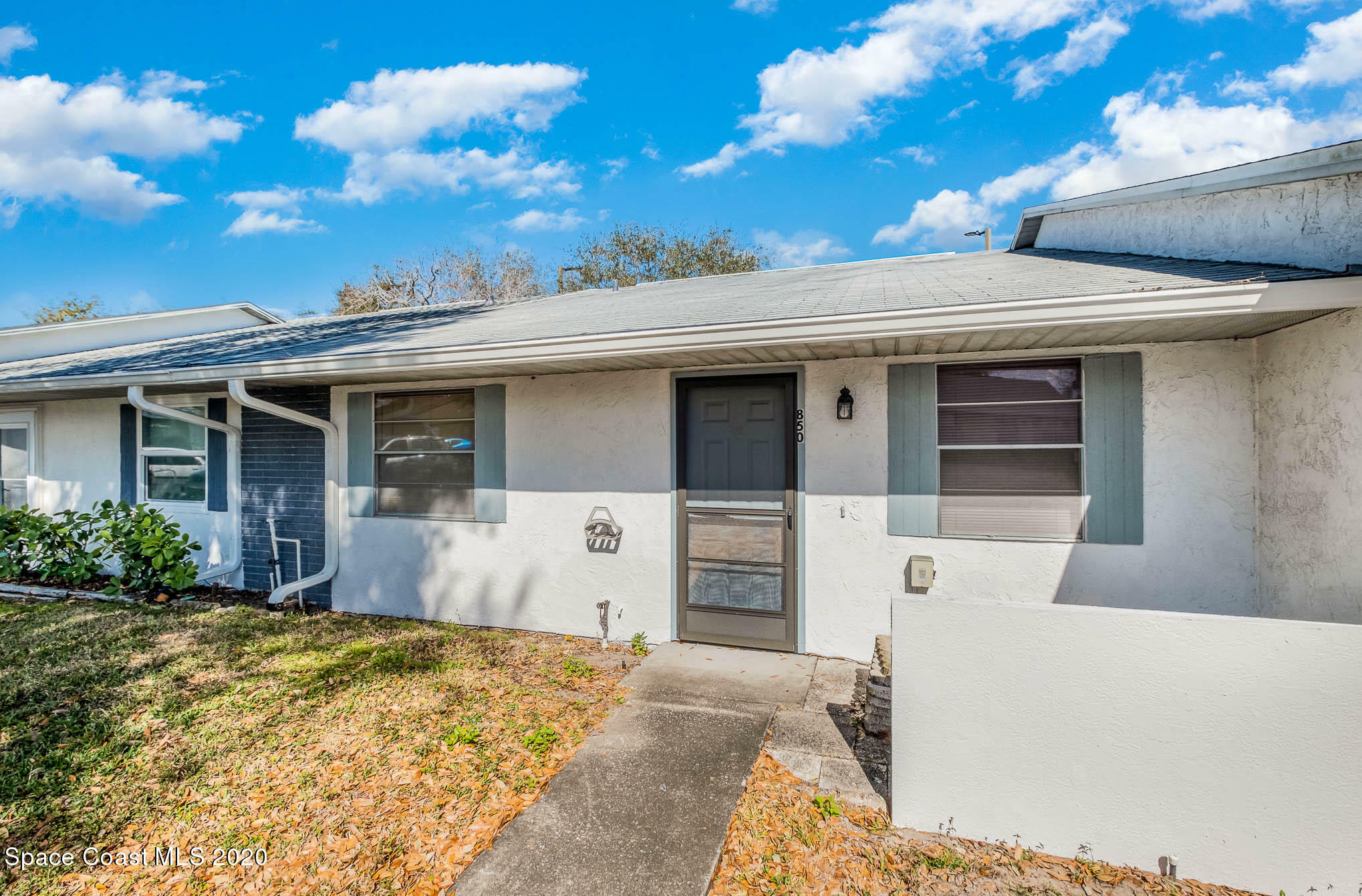 Property Photo:  850 Dow Lane  FL 32780 