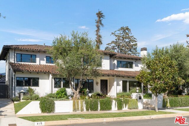 Property Photo:  415   Ocampo Dr  CA 90272 
