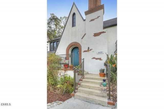 Property Photo:  4659 Oak Grove Circle  CA 90041 