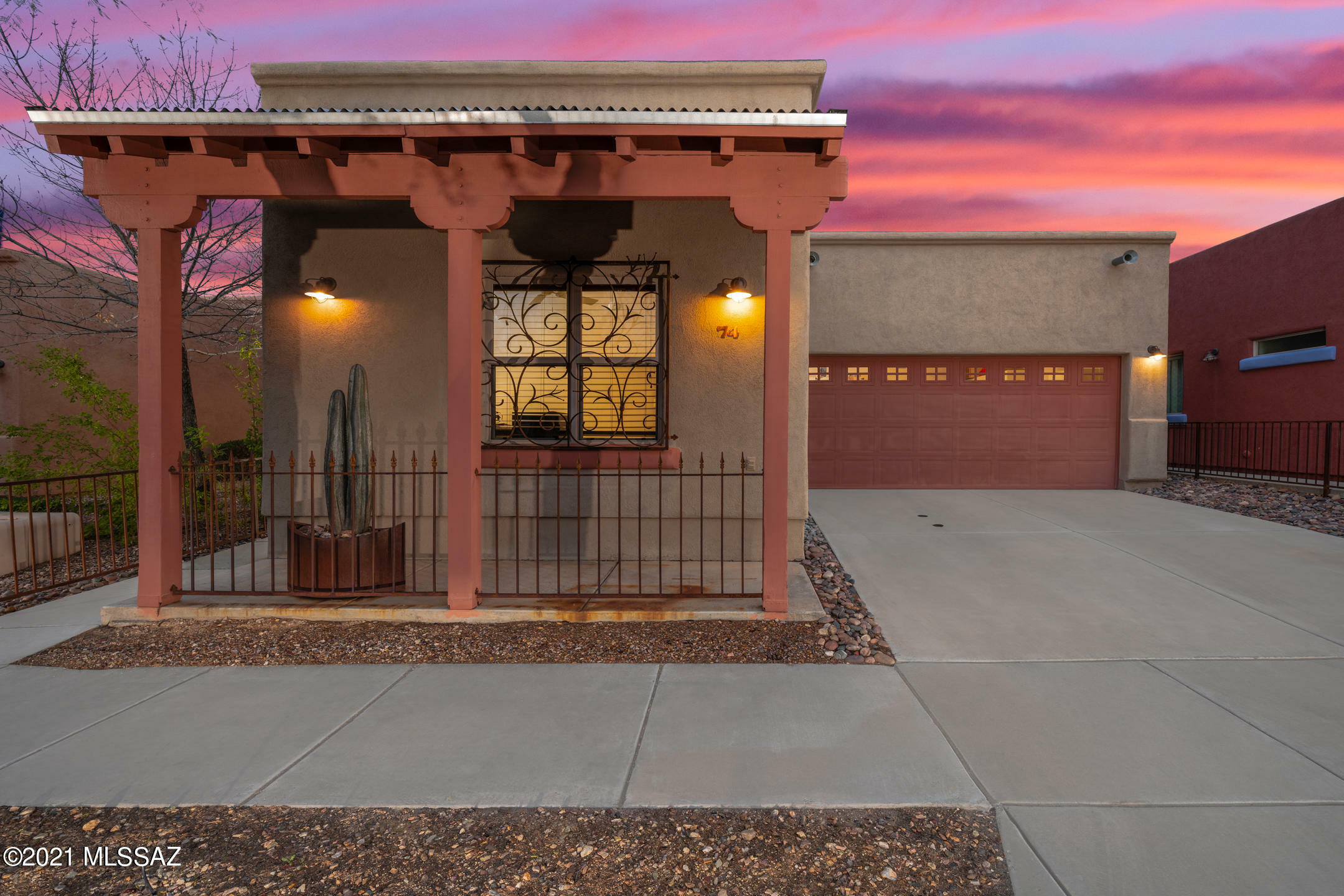 Property Photo:  74 N Rayburn Place  AZ 85710 