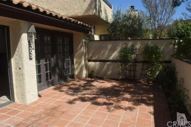 Property Photo:  1205 Monte Sereno Drive  CA 91360