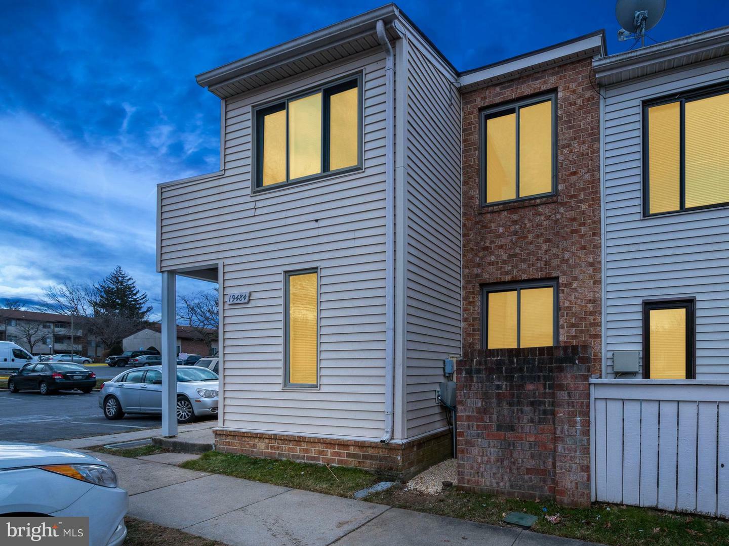 Property Photo: 19484 Brassie Place MD 20886