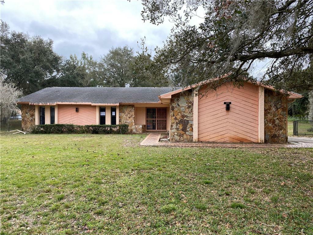 Property Photo: 10510 Casey Drive FL 34654
