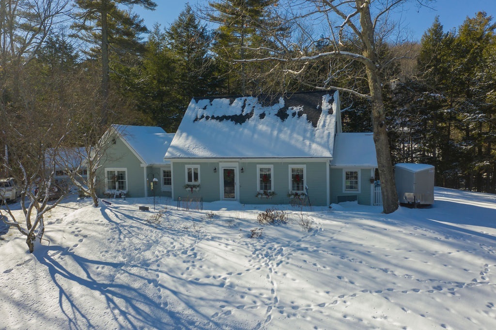 Property Photo:  635 Cherry Valley Road  NH 03249 