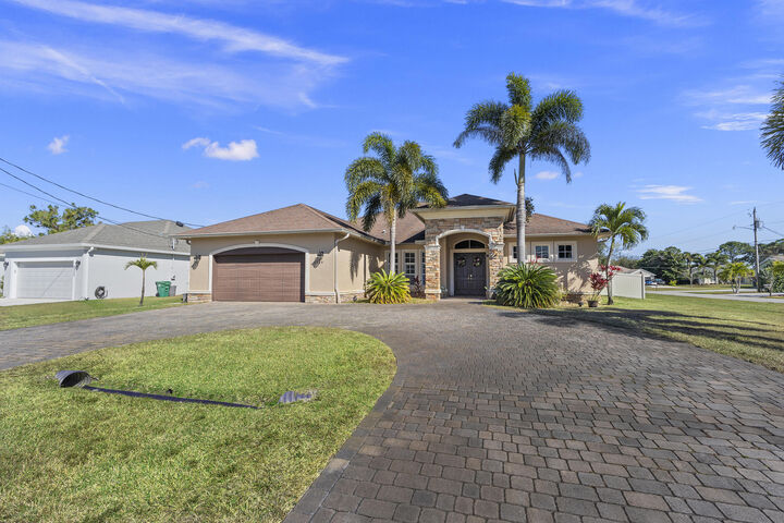 5779 NW Cahaba Street  Port Saint Lucie FL 34986 photo