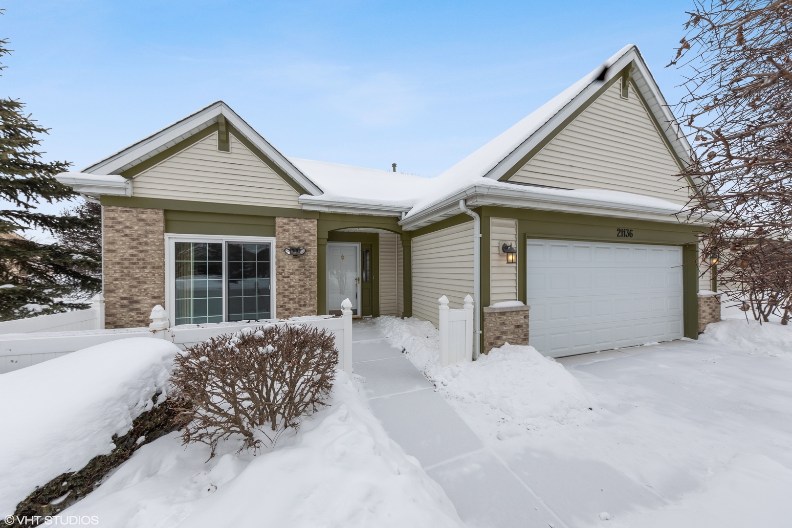 Property Photo:  21136 Buckeye Court  IL 60544 