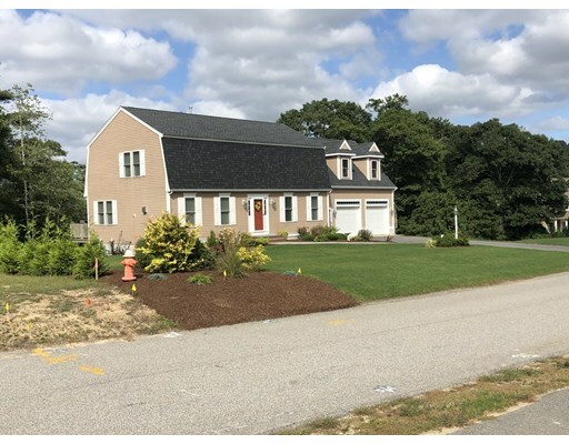 Property Photo:  9 Quaker Ln  MA 02532 
