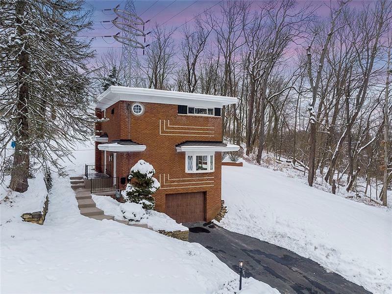 Property Photo:  502 Greenlee  PA 15227 