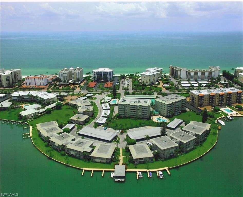 Property Photo: 3400 Gulf Shore Blvd N L6 FL 34103