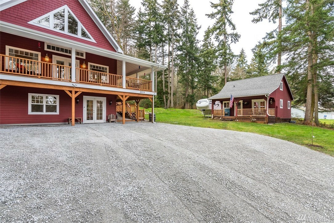 Property Photo:  2070 Parker Rd  WA 98282 
