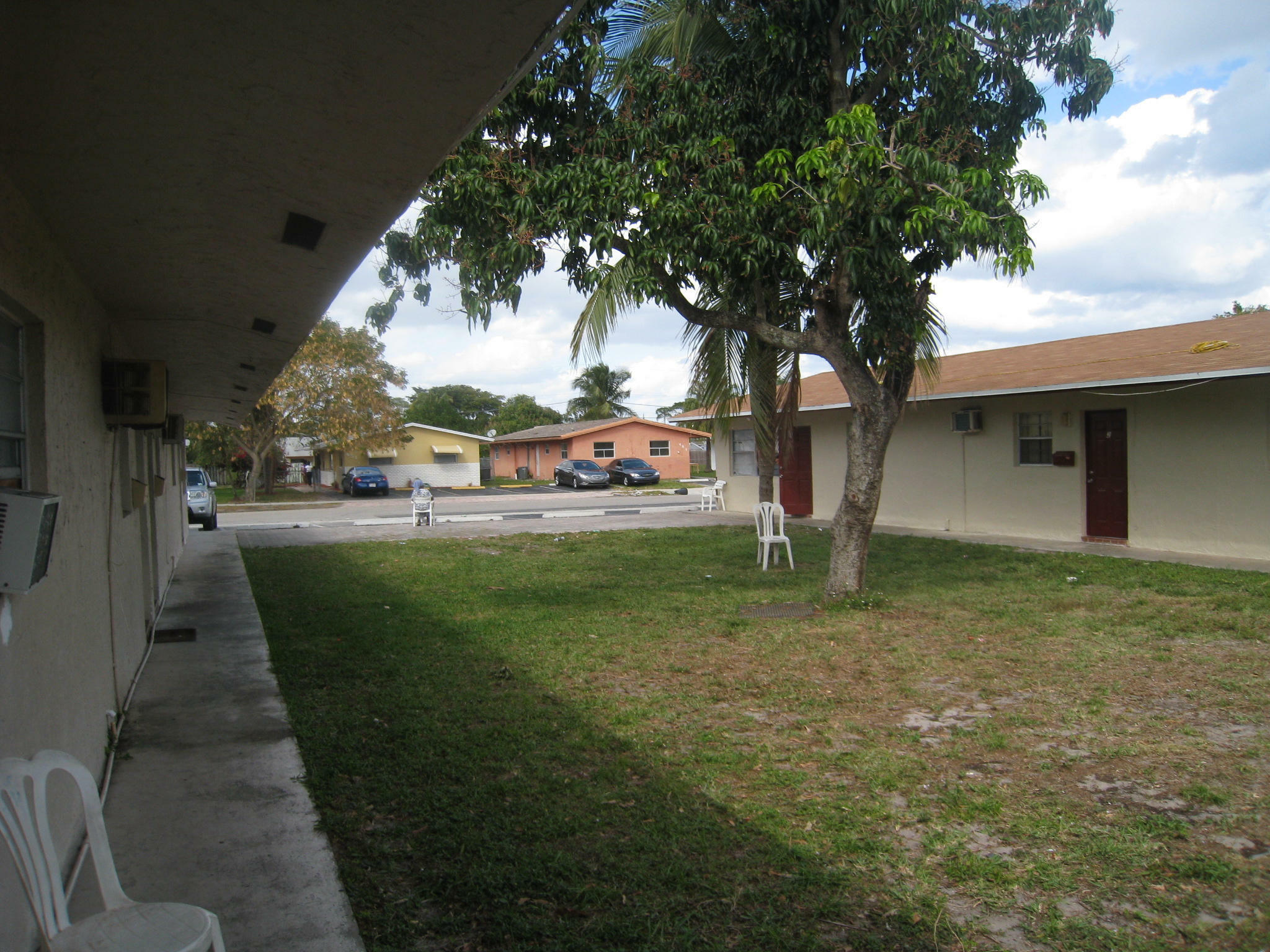 Property Photo:  440 NE 30th Street 1A  FL 33064 