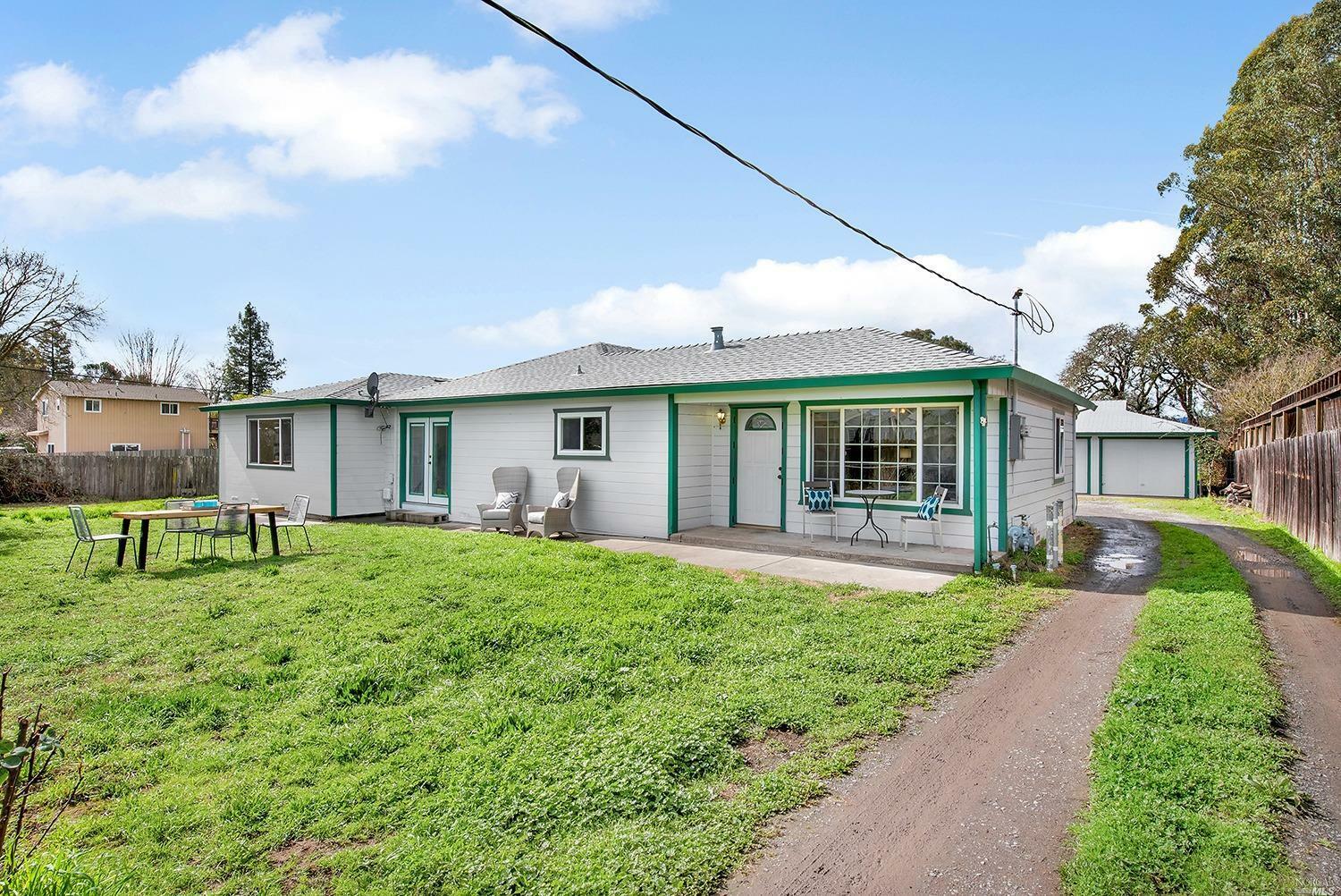 Property Photo:  10 Wilcox Road  CA 95492 