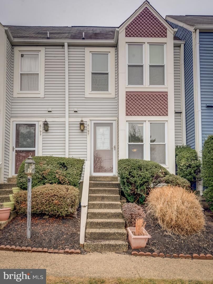 Property Photo:  6197 Stone Valley Court  VA 22310 