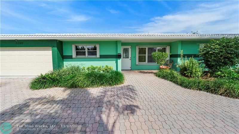 Property Photo: 5320 NE 16th Ter FL 33334