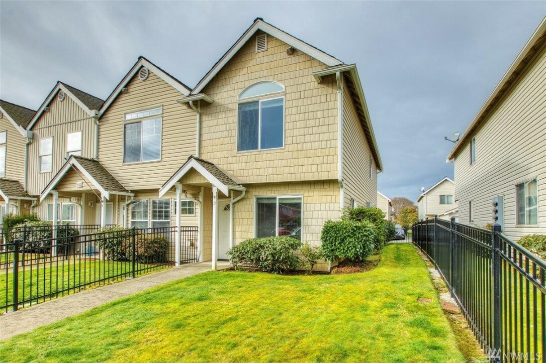 Property Photo:  5112 Browns Point Blvd  WA 98422 