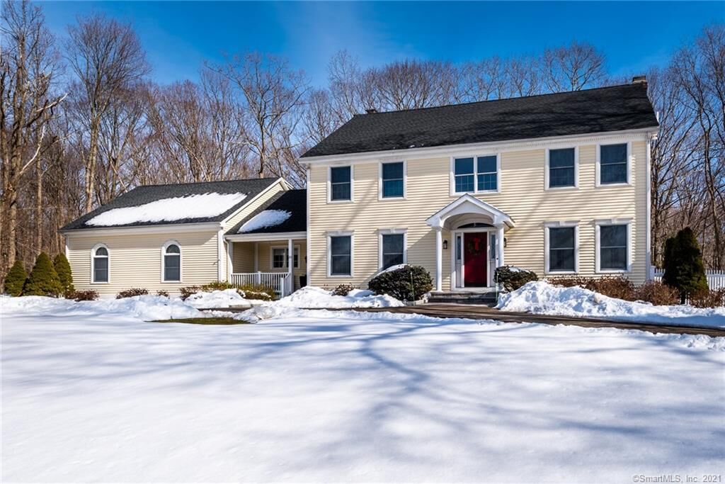 Property Photo:  20 Hidden Springs Road  CT 06443