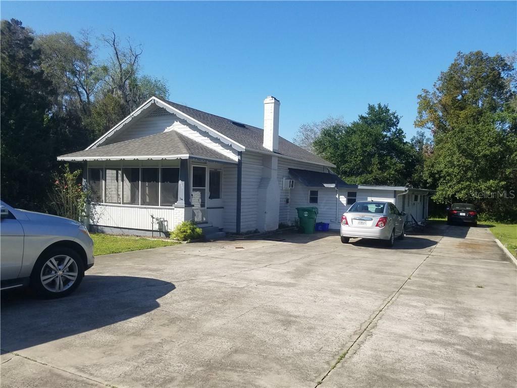 Property Photo:  611 E Plymouth Avenue  FL 32724 