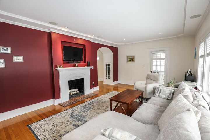 Property Photo:  88 Pleasant Street  NH 03301 