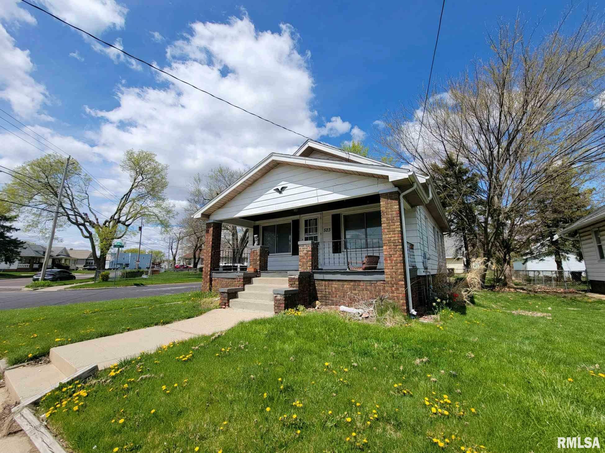 Property Photo:  523 W Virginia  IL 61604 