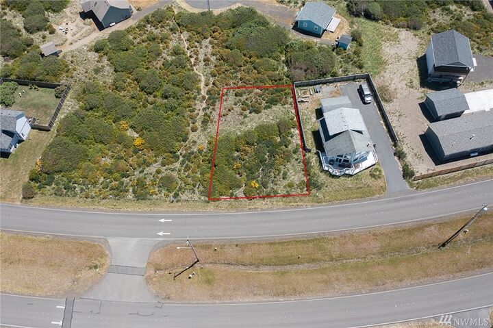 1046 Ocean Shores Blvd SW  Ocean Shores WA 98569 photo