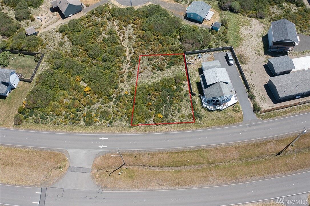 Property Photo: 1046 Ocean Shores Blvd SW WA 98569