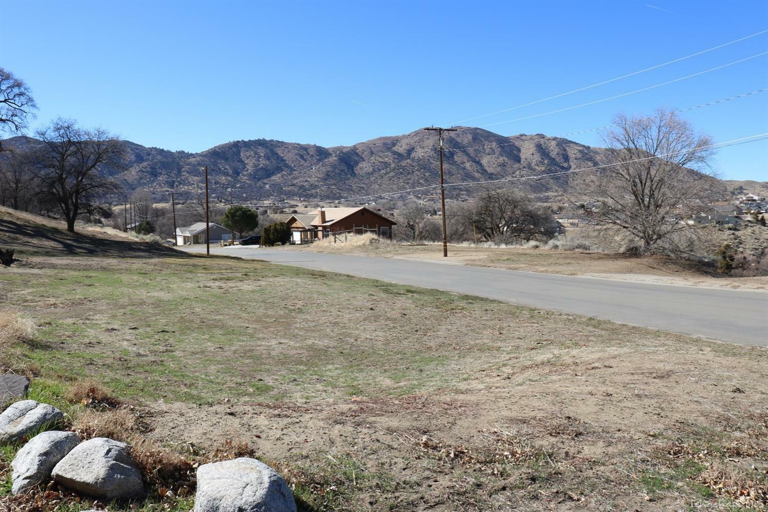 Property Photo:  22561 Eagle Way  CA 93561 