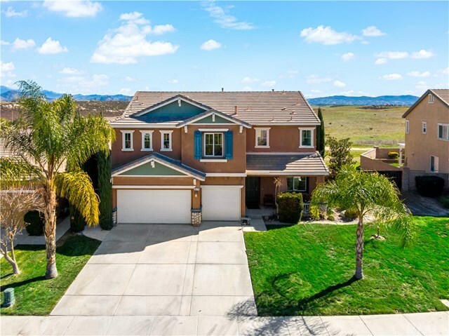 Property Photo: 38170 Camarada Lane CA 92563