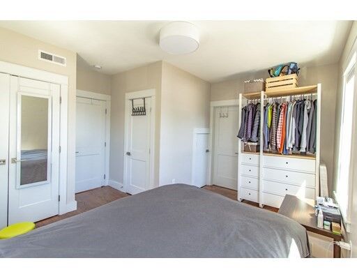 Property Photo:  19 Clarendon Ave 2  MA 02144 