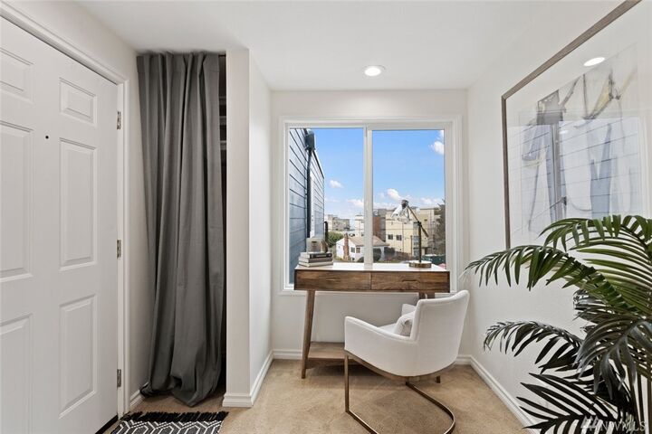 Property Photo: 4116 58th Place SW 4 WA 98116