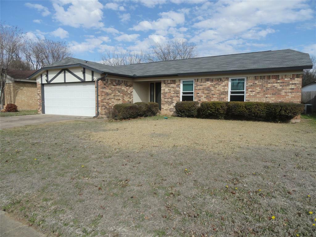 Property Photo:  609 Ridgecrest Drive  TX 76179 