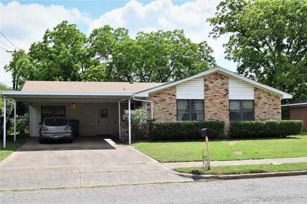 Property Photo:  101 S Joyce Street  TX 76705 