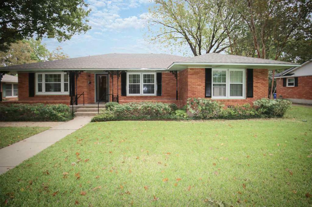 Property Photo:  2801 Braemar Street  TX 76710-2120 