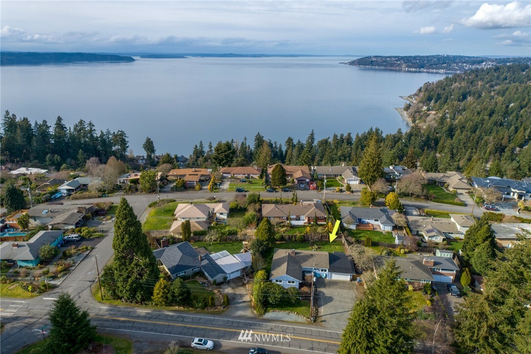 Property Photo:  16717 Marine View Drive SW  WA 98166 