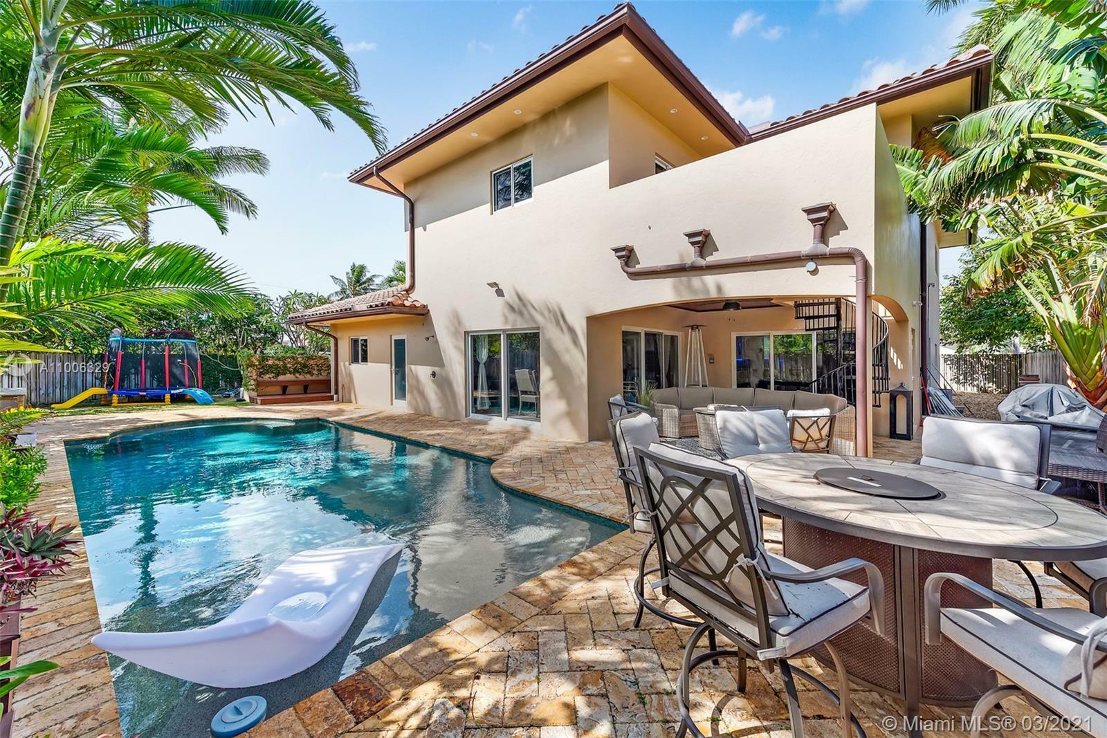 Property Photo: 3120 NE 27th Ave FL 33064