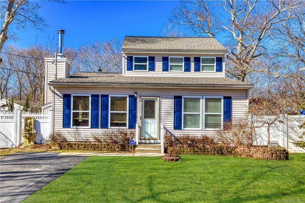 Property Photo:  156 W Yaphank Road  NY 11727 