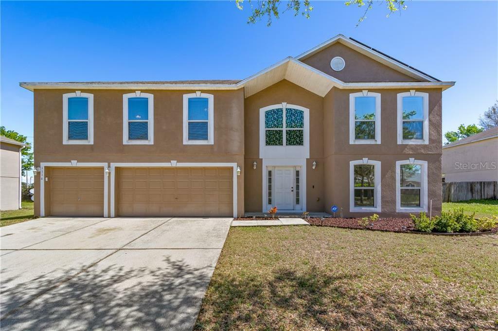 Property Photo:  1116 Imperial Eagle Street  FL 34736 