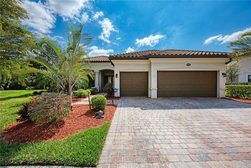 Property Photo:  20940 Loggia Court  FL 34293 