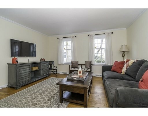 Property Photo: 611 Washington St 202 MA 02482