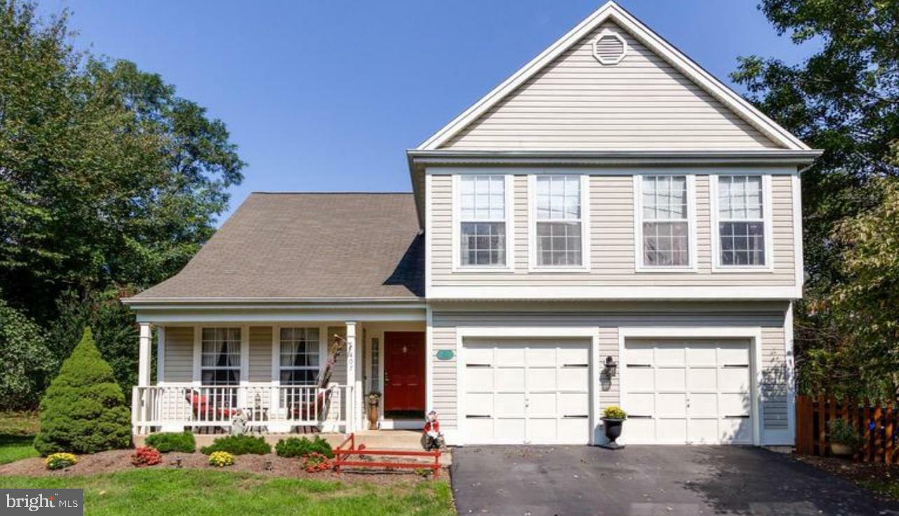 Property Photo: 407 Deerpath Avenue SW VA 20175