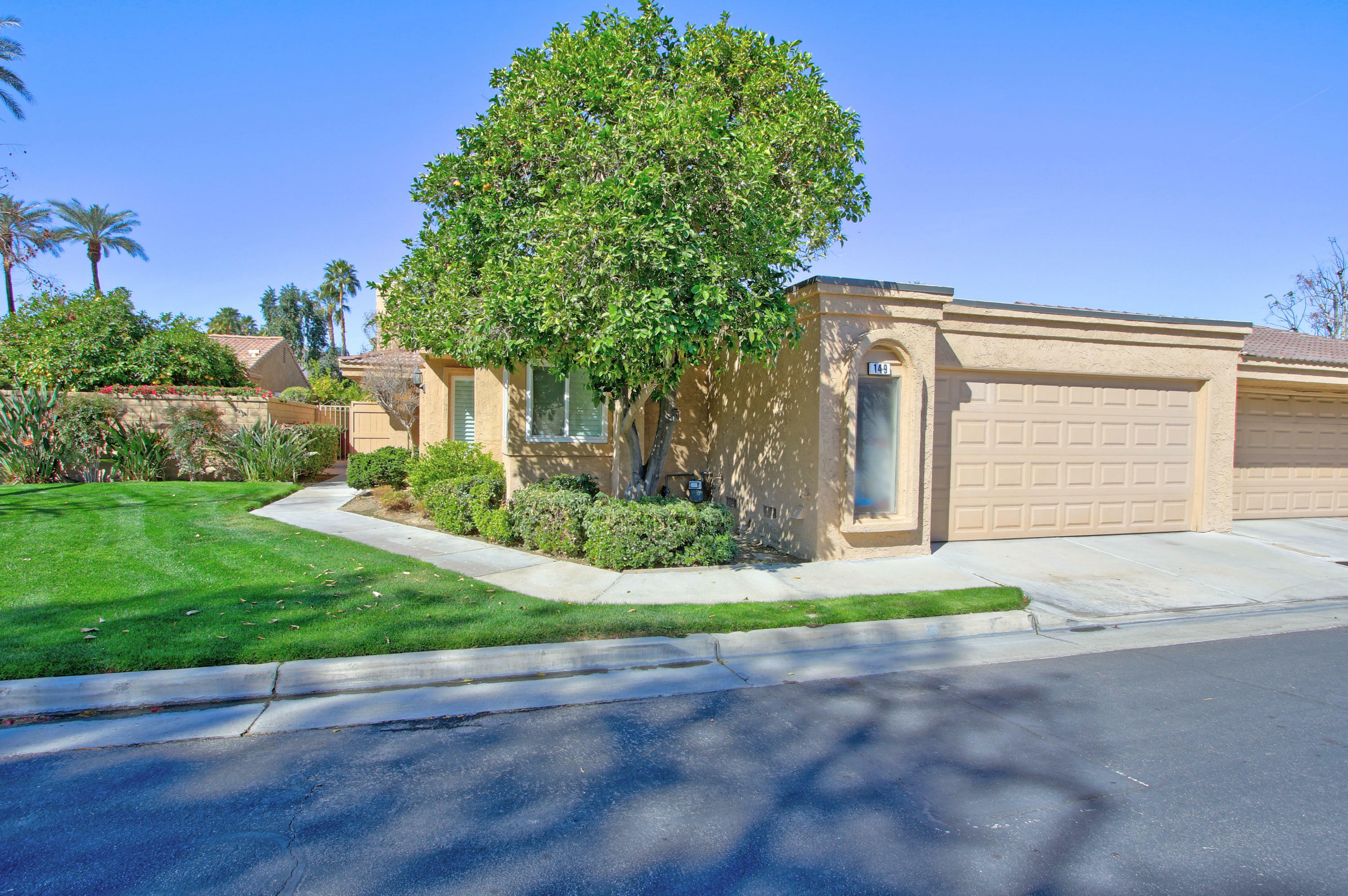 Property Photo:  44149 Elba Court  CA 92260 