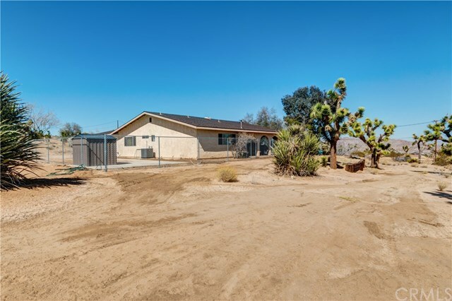 Property Photo:  61475 Onaga  CA 92252 