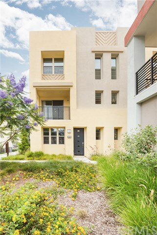 Property Photo: 214 Paramount CA 92618