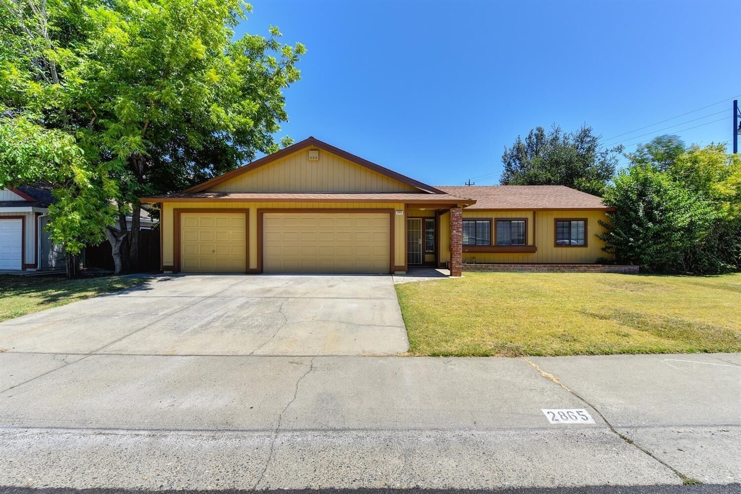 Property Photo:  2865 Tiffany West Way  CA 95827 